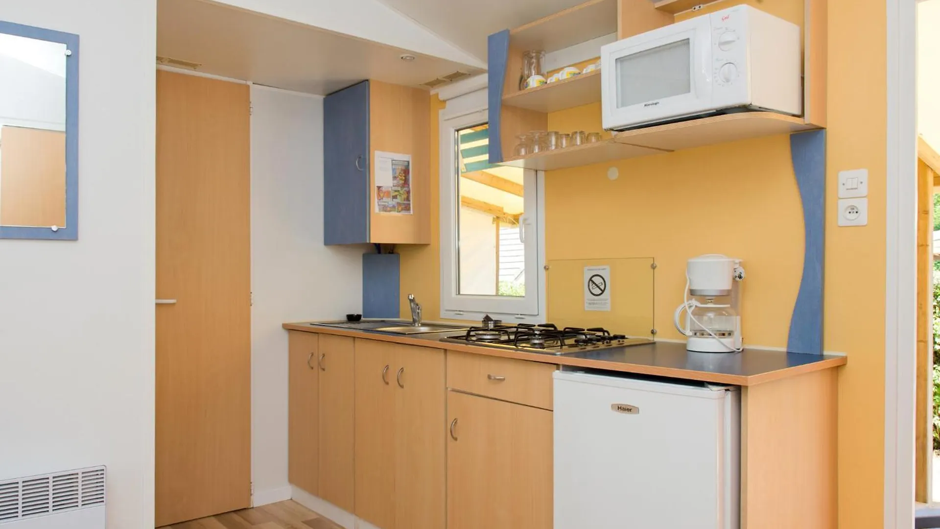 Hotel Parc du Charouzech Salles-Curan 4*,