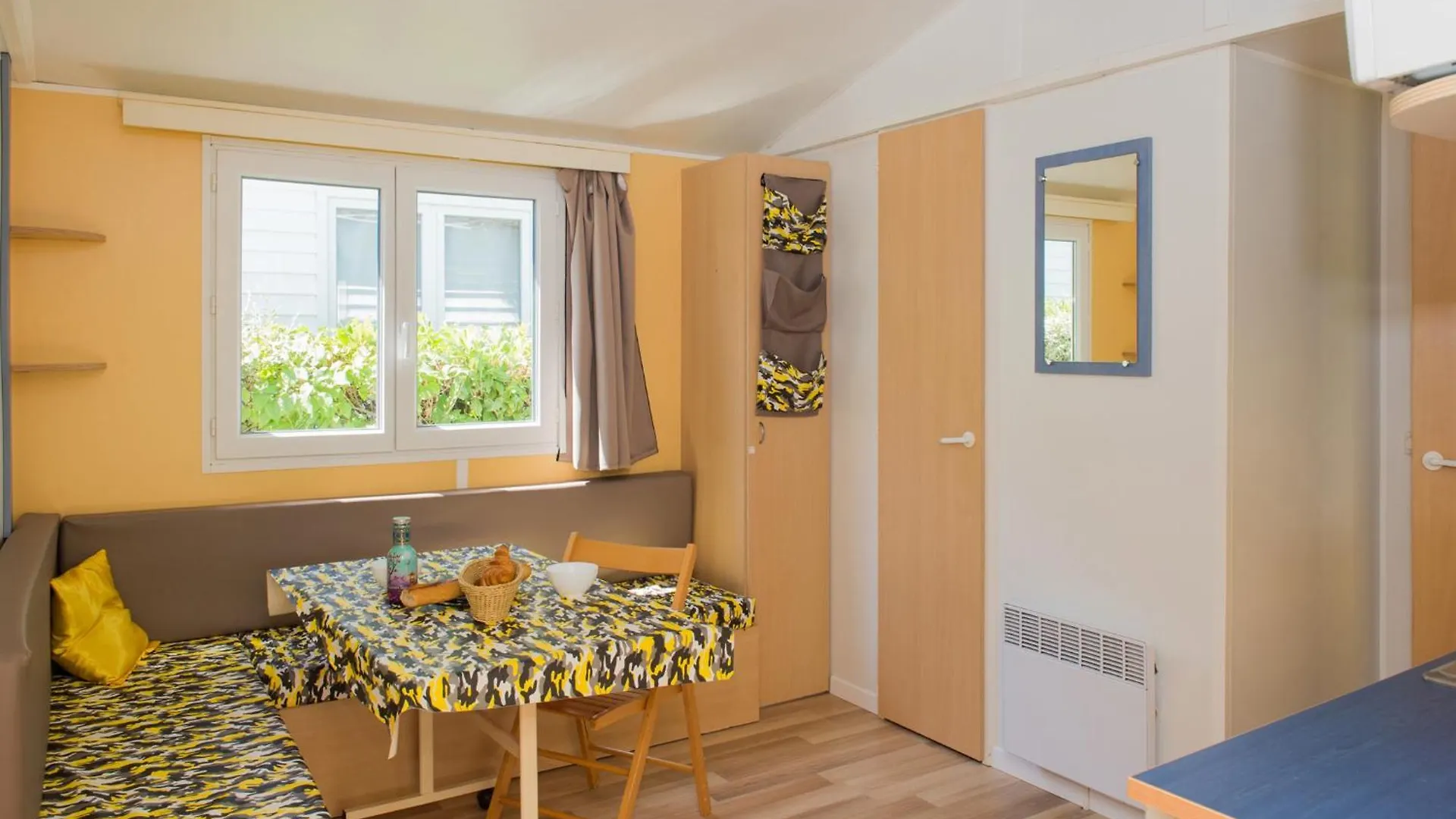 Hotel Parc du Charouzech Salles-Curan 4*,